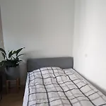 Helle 2 Zimmer mit Home Office