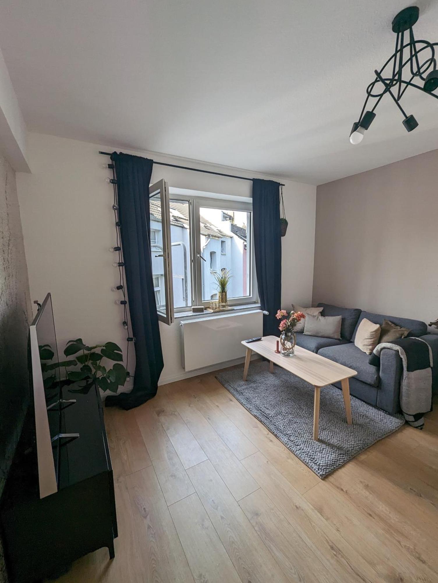 Helle 2 Mit Office Düsseldorf